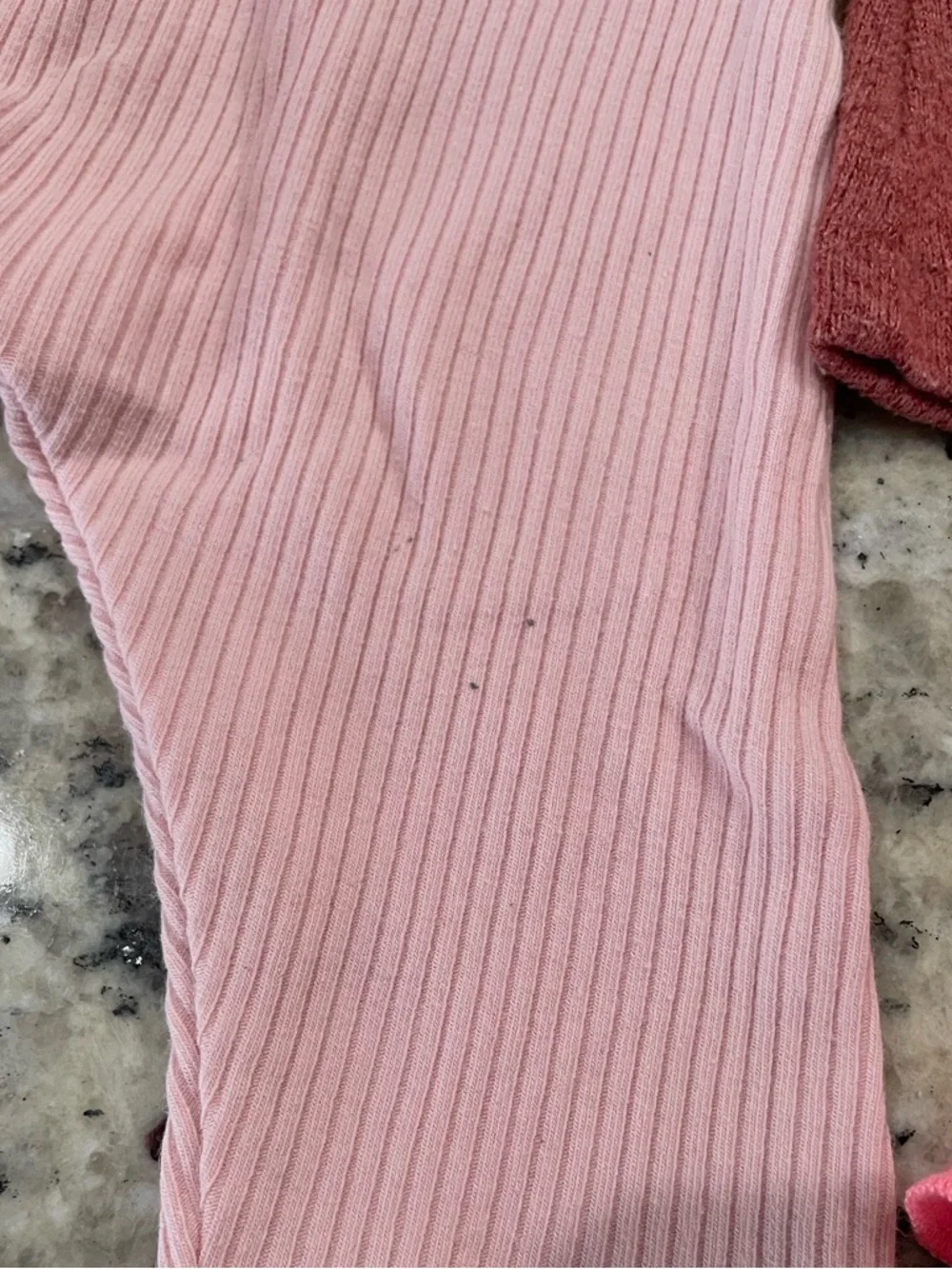 🌸 6 PC Bundle Baby girl 3-6 months Onesies pants and tops Gently used